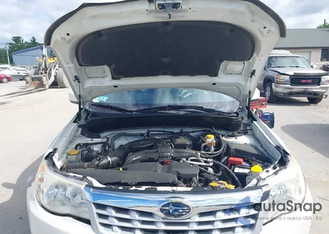 2011 Subaru Forester 2.5X Premium из США, поврежденный, VIN JF2SHADC1BH754199